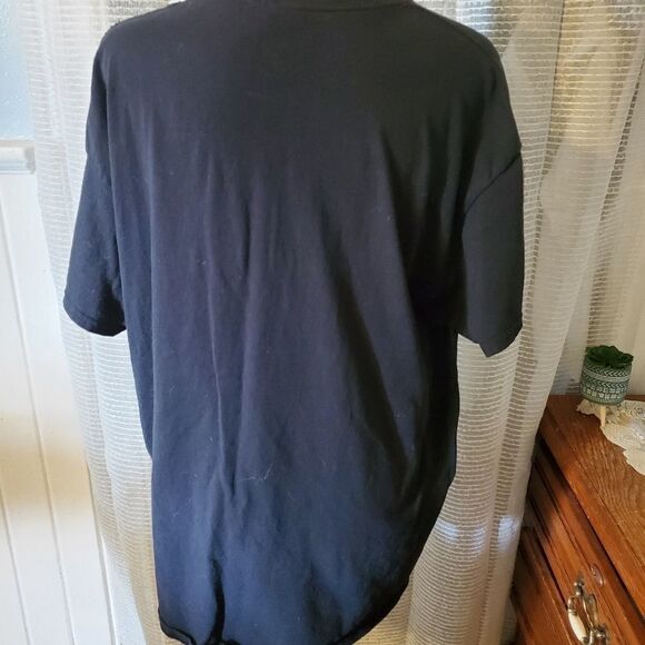 GILDAN black 🖤 graphic t-shirt sz xl - Picture 2 of 7